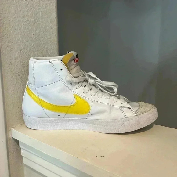 Nike Blazer 77 Mid DJ3050-101 Essential White Opti Yellow Sneakers US Women's 8 - Picture 5 of 9